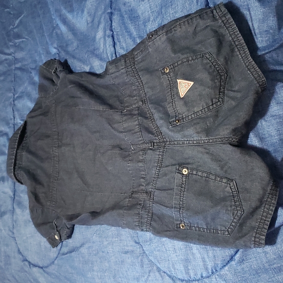 Guess size 8 youth Jean jumper with pearl buttons - Picture 4 of 7
